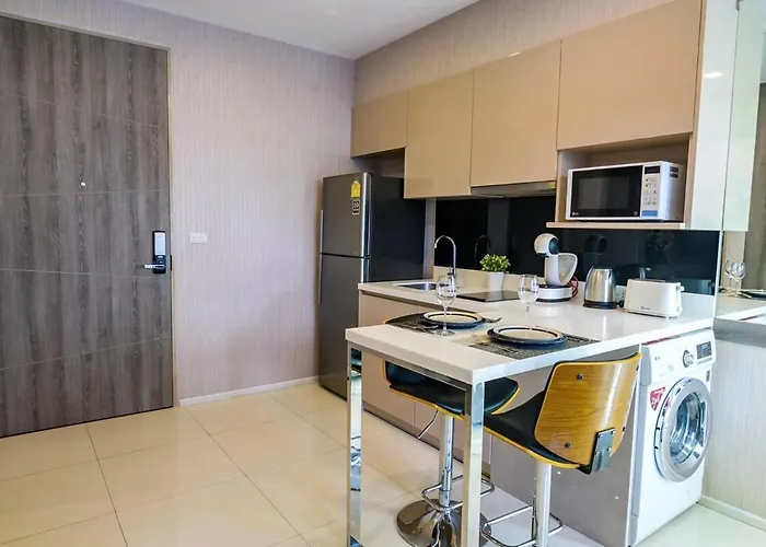 Cosy - Bts Phrom Phong Banguecoque